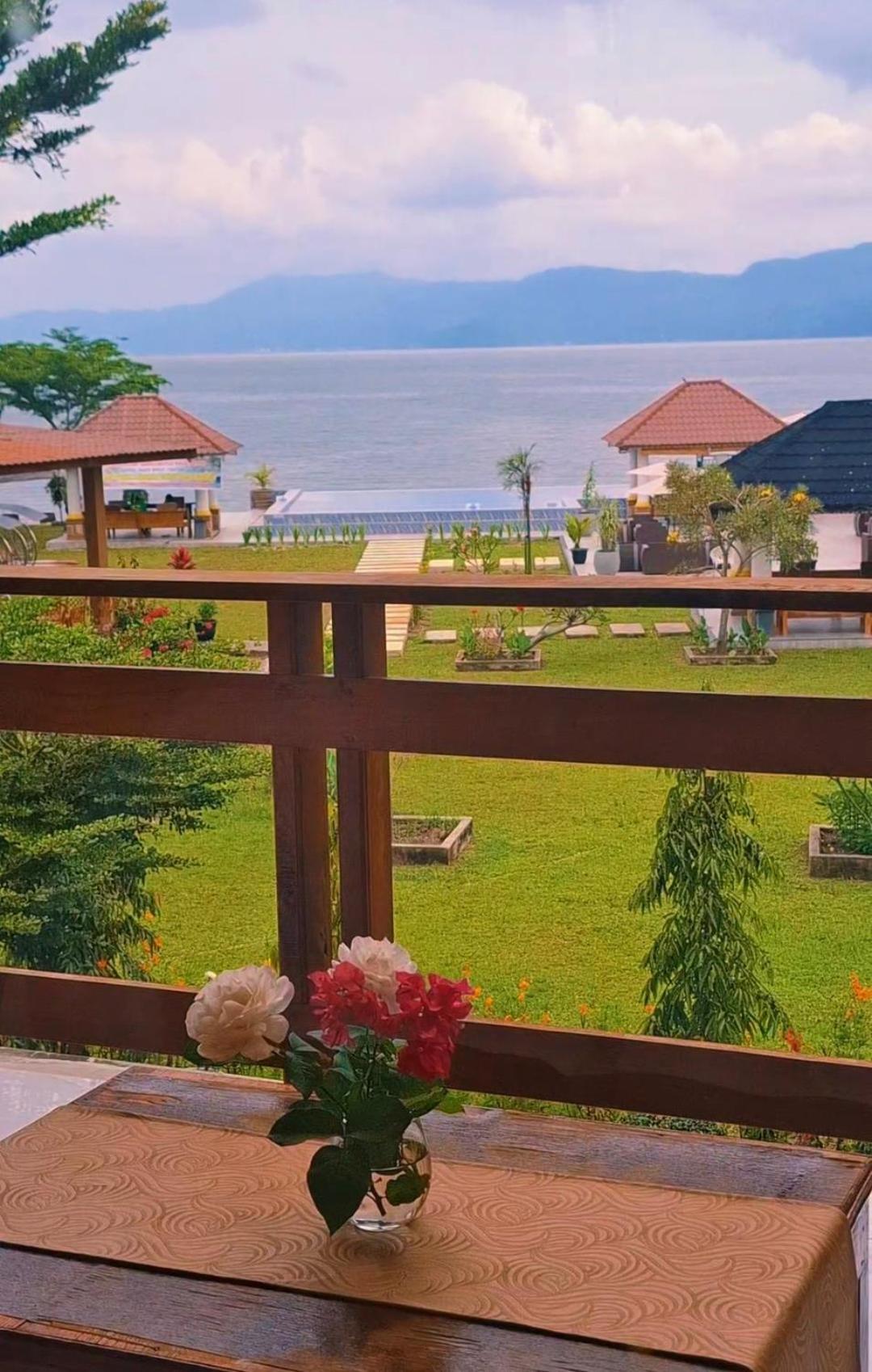 Juma Cottages トゥクトゥク エクステリア 写真